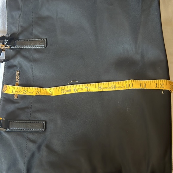 Michael Kors jet set nylon bag black color. - Picture 13 of 13